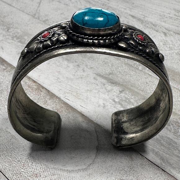 Blue and red faux Turquoise cuff bracelet Tibetan Silver from Nepal Unisex - Picture 4 of 10